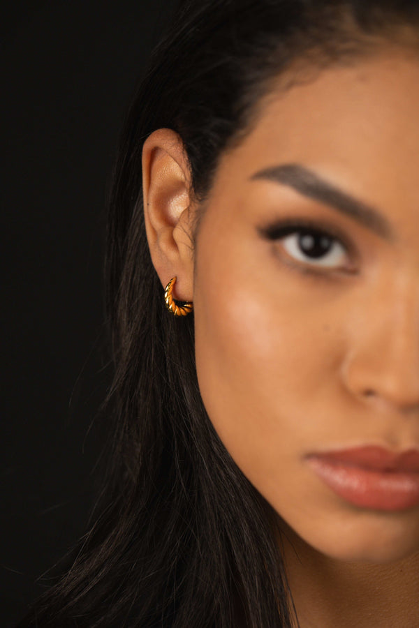 Twisted Vintage Hoop Earrings Gold