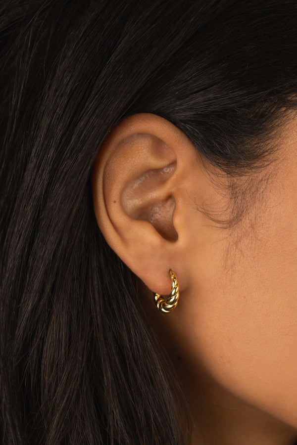 Twisted Vintage Hoop Earrings Gold